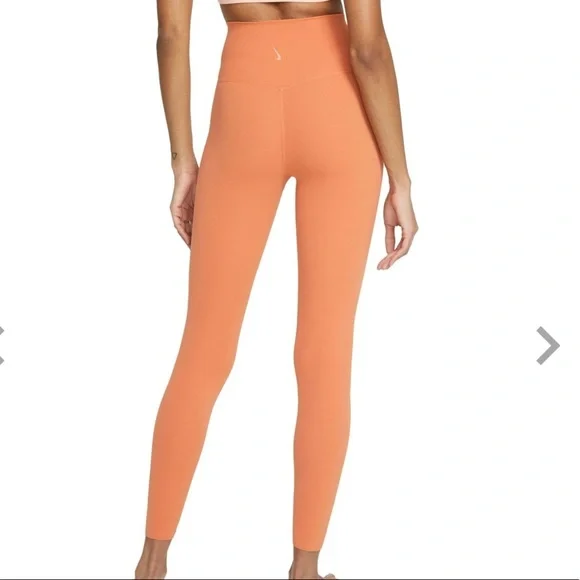 Nike Yoga Luxe 7/8 Leggings Orange - Picture 3 of 5